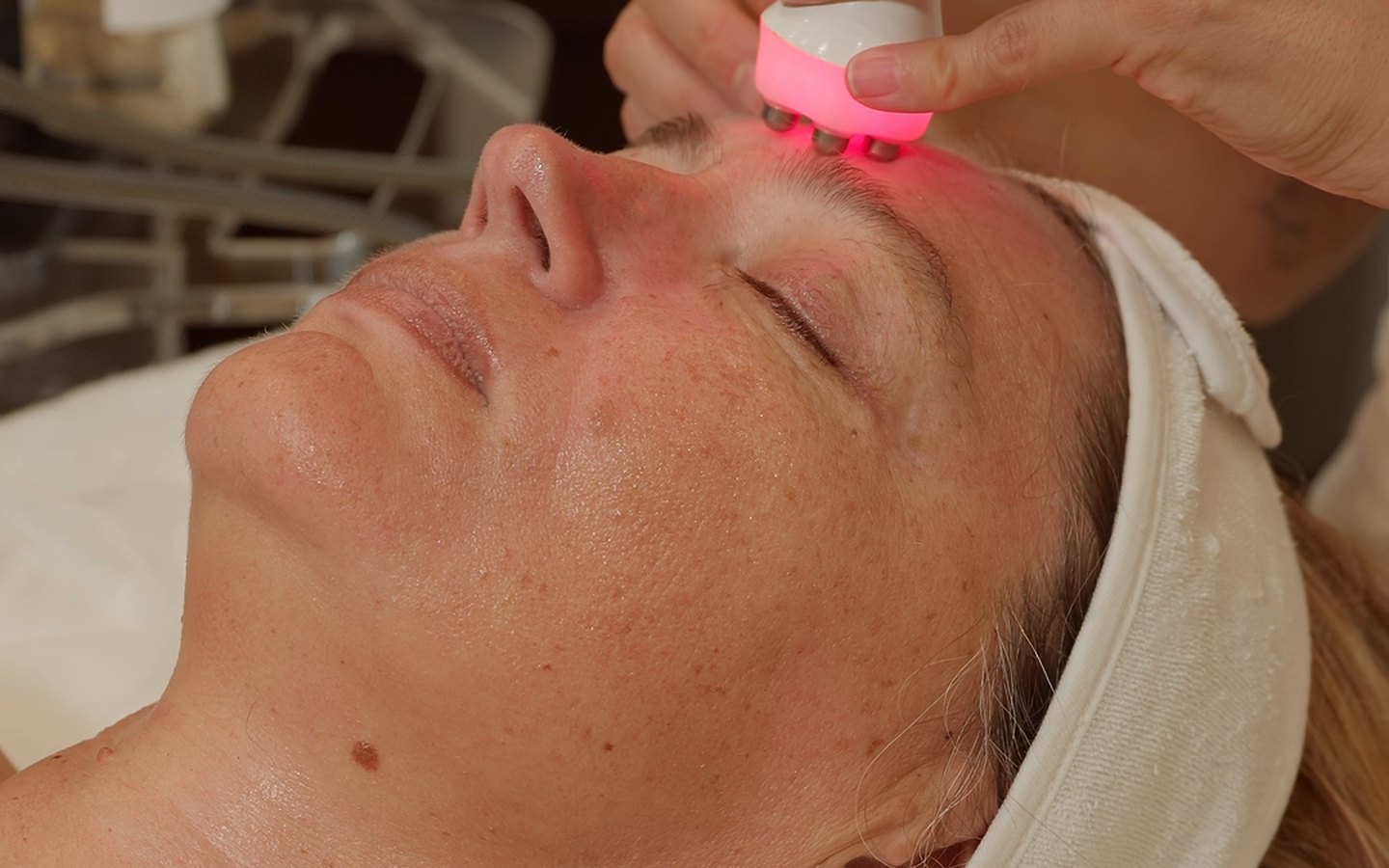 Pulizia viso profonda con tecnologia HydraSpa alla Staminalis Beauty Spa di Milano