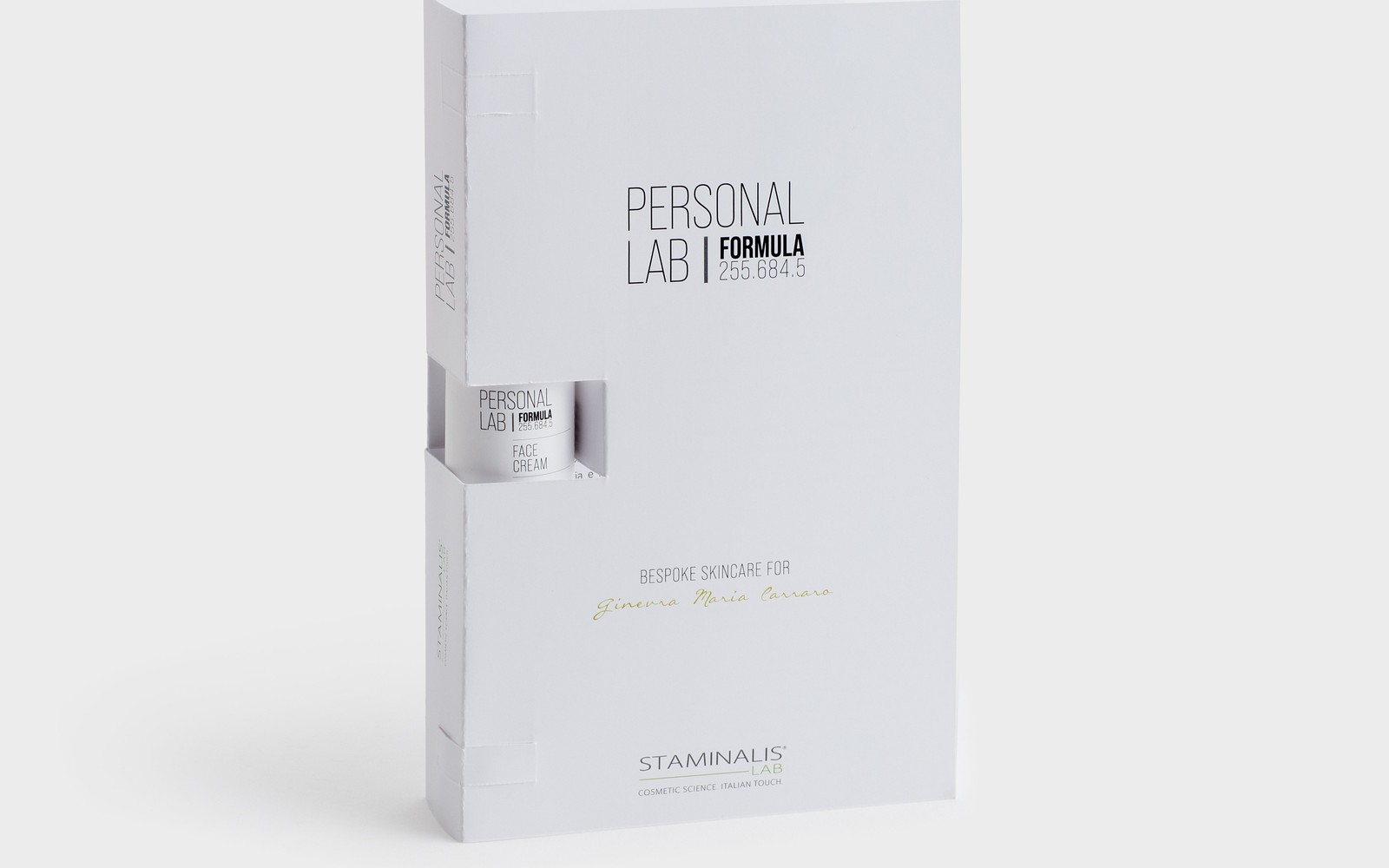 Personal Lab Staminalis: l'astuccio con il codice formula e il nome della cliente