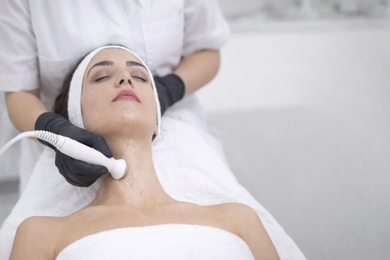 Trattamento viso con radiofrequenza in cabina alla Staminalis Beauty Spa