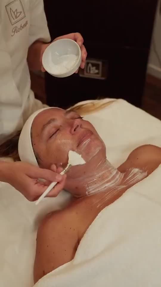 Biolifting, ripreso in cabina alla Staminalis Beauty Spa